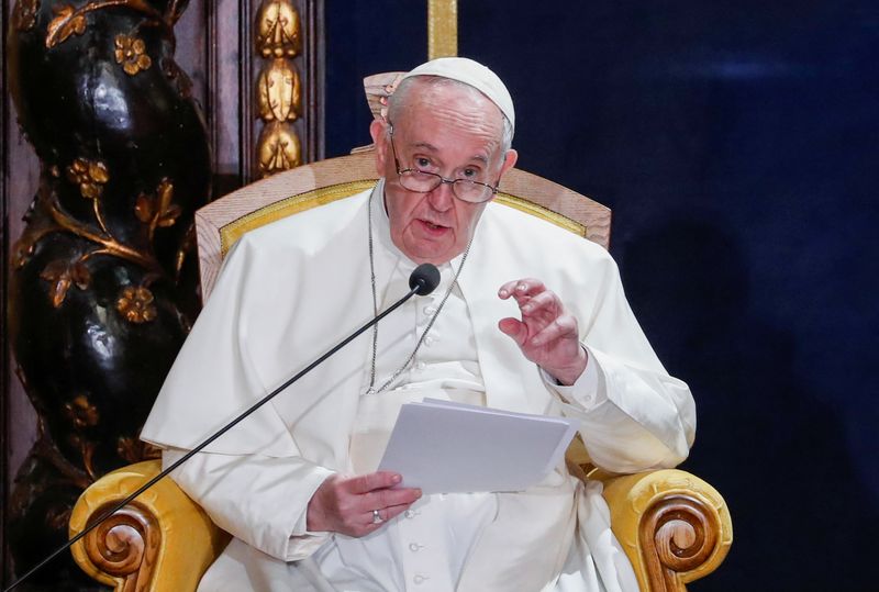 Pope Francis for the first time implicitly criticises Putin over Ukraine