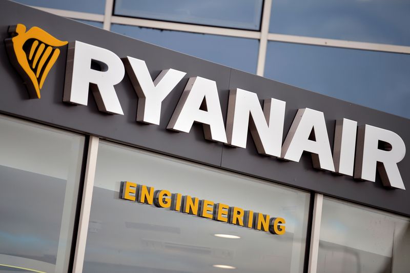 Ryanair narrows full-year loss forecast, traffic tops pre-pandemic levels