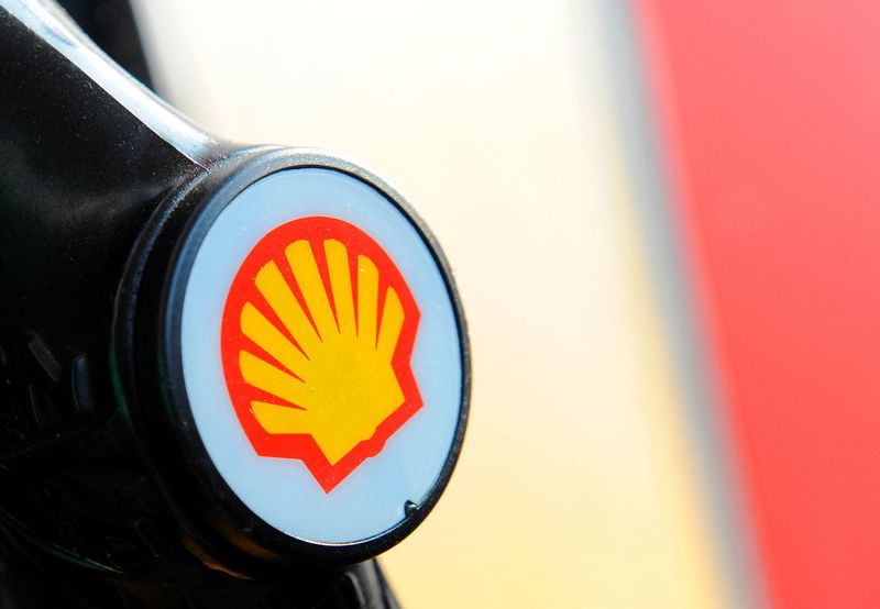 Shell in race for $1.1 billion Spanish green energy projects, sources say