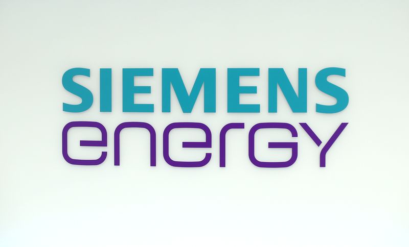 Siemens Energy reviews outlook as troubles at wind division deepen
