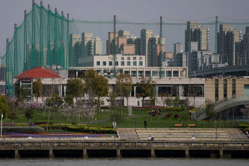Some Chinese state banks will cut deposit rates on Monday - sources
