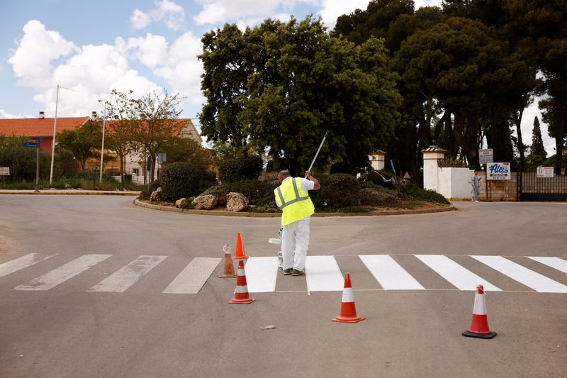 Spanish quarterly unemployment ticks up for first time since Q3 2020