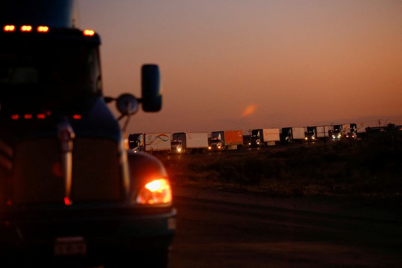 Texas governor announces deal with Mexican state expected to ease truck traffic jams