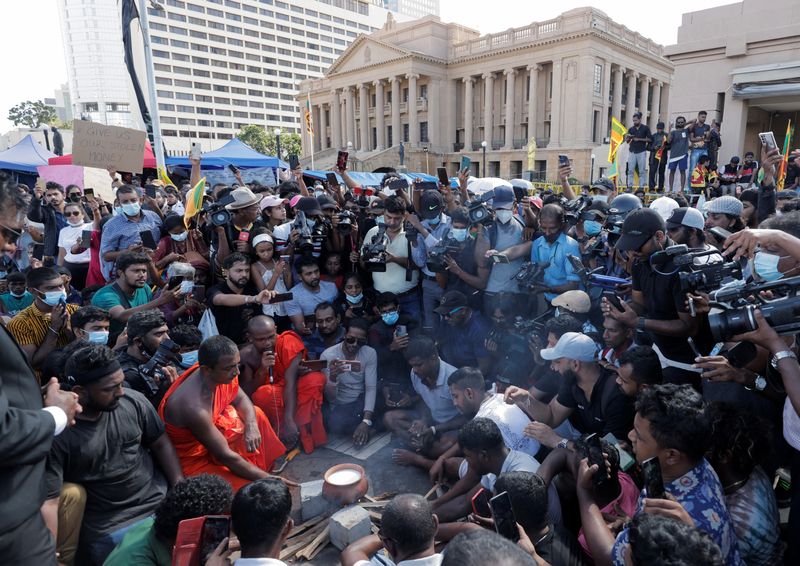 Thousands of Sri Lankans celebrate New Year at anti-government protest site