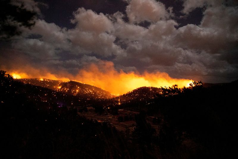 Two killed trying to flee New Mexico wildfire