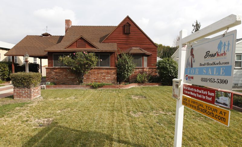 U.S. existing home sales fall; house prices hit record high