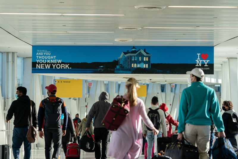 U.S. govt to cut back on 'do not travel' COVID advisories