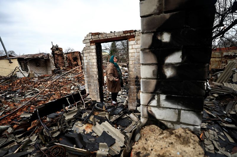 Ukraine calls for more sanctions, weapons to stop Russia's 'catastrophe'