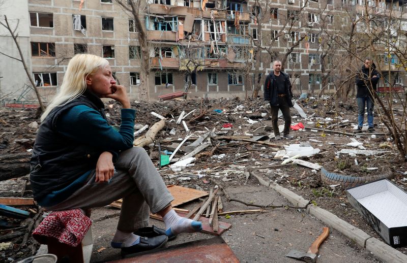 Ukrainians deported to Russia from besieged Mariupol dream of home