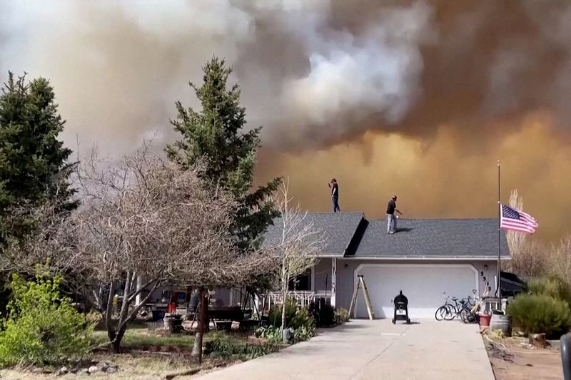 Wildfires widespread in parched U.S. Southwest