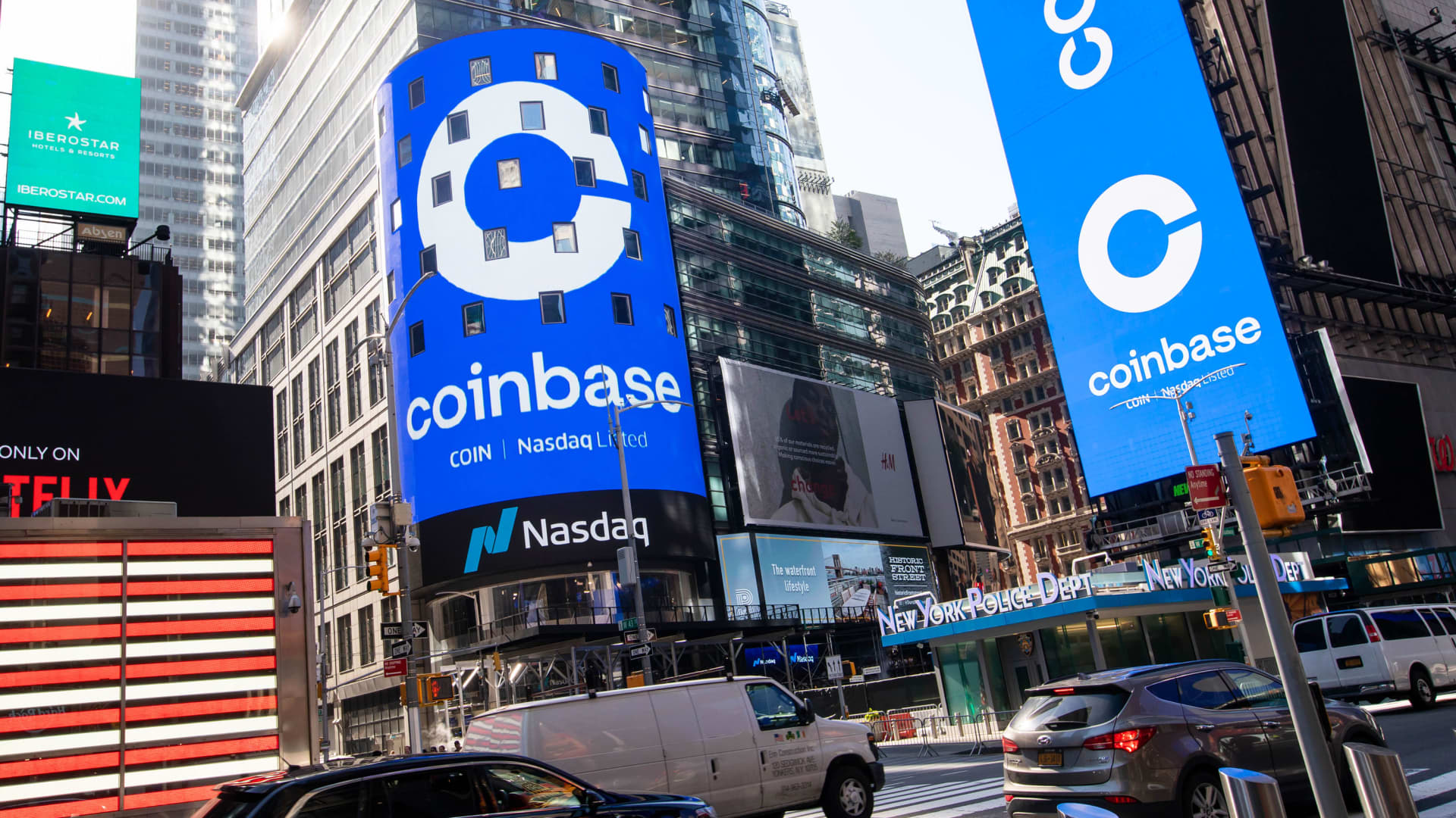 Coinbase shares dive 16% after revenue miss