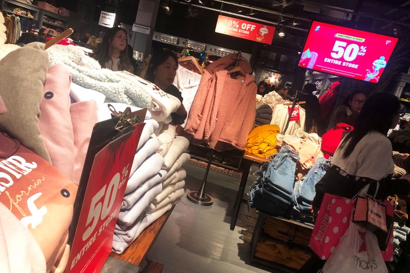 April US CPI cools, signals mixed on peaking inflation