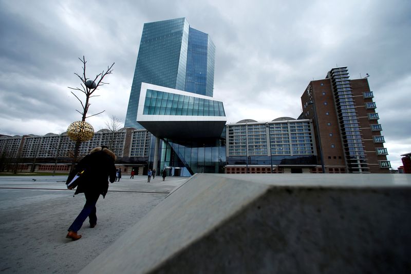As ECB pares back stimulus, investors alert for fragmentation risk