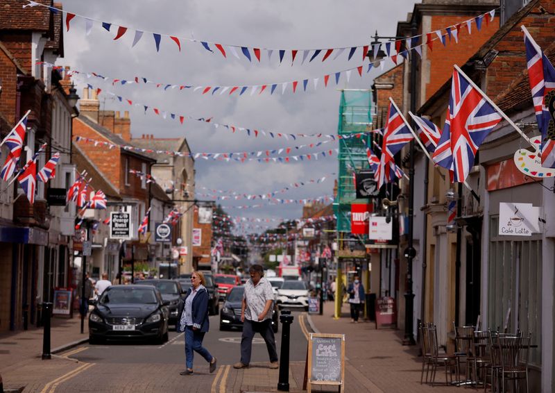 Booze, burgers and bunting - UK supermarkets get Platinum Jubilee boost