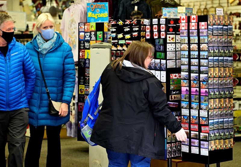 Canada's annual inflation rate edges up to 6.8% in April