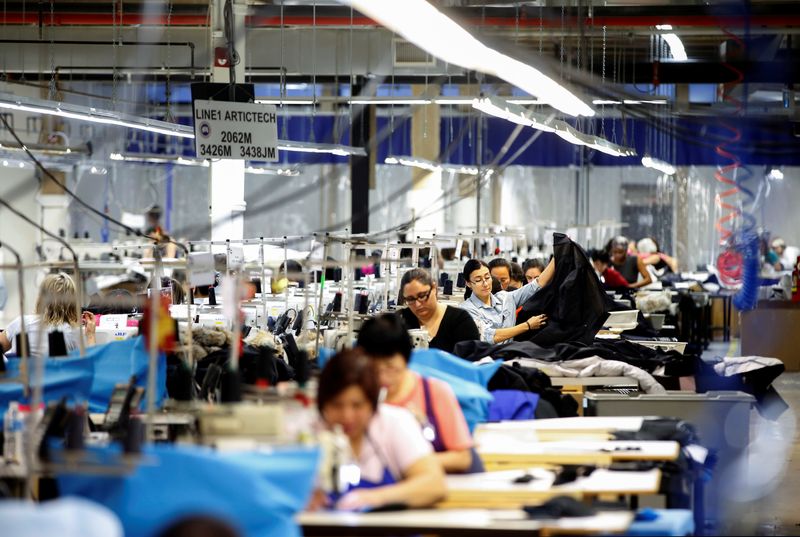 Canadian factory activity decelerates as capacity constraints weigh