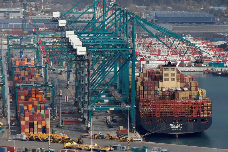 Chile's economic activity index bolstered by increase in services