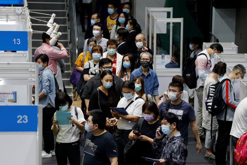China looks to spur job prospects for record number of new graduates