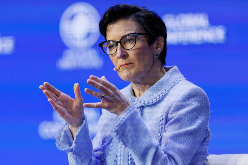 Delighted Citigroup chief calls Buffett's investment 'wonderful'