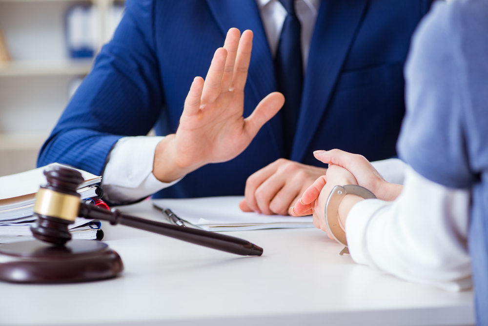 8 Smart Things to Consider When Picking a Defense Lawyer