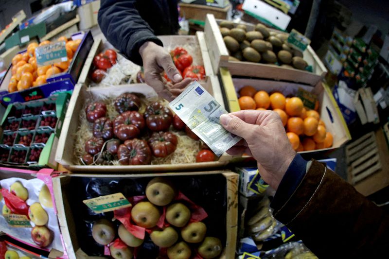 Euro zone Q1 GDP growth rate revised upward to end-2021 pace