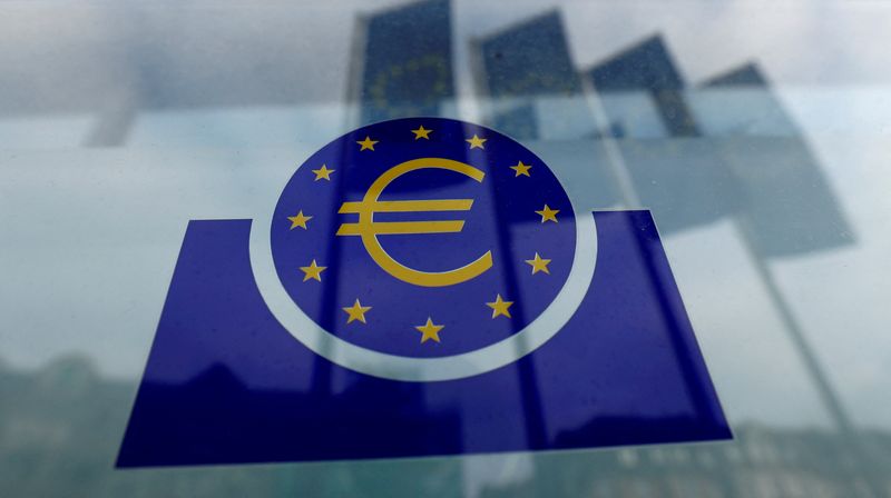Euro zone bond yields do an about-turn after U.S. inflation data