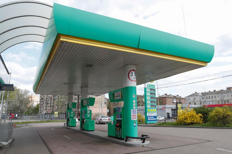 Fuel shortages create long lines, more headaches for Ukrainian civilians