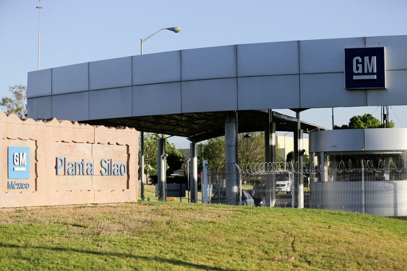 GM agrees to hike wages 8.5% at major Mexico plant, union says