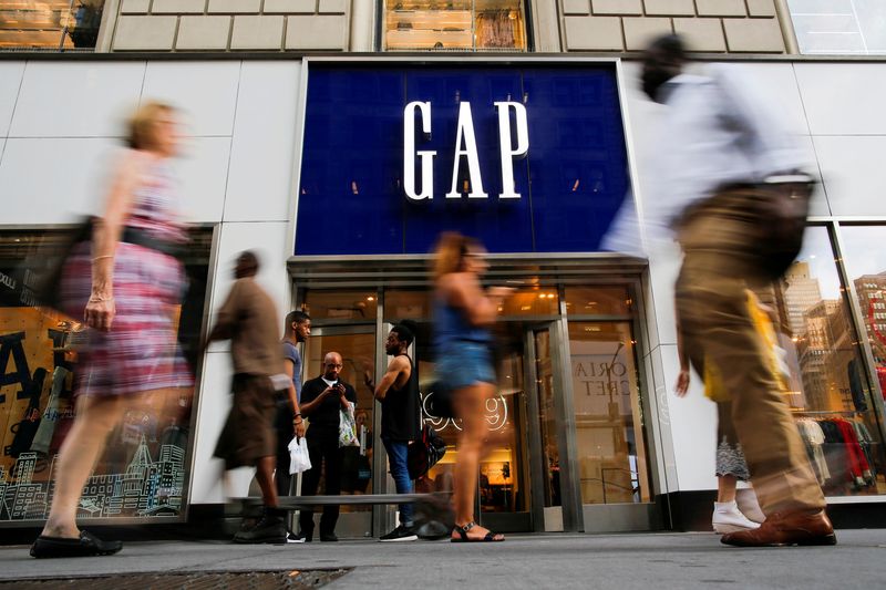 Gap slashes profit forecast as inflation drains demand, costs mount