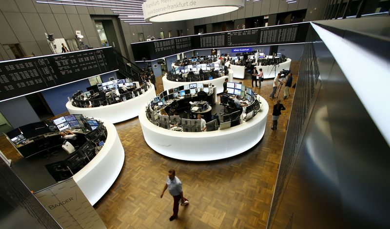 Global gloom sets European shares for worst week since March