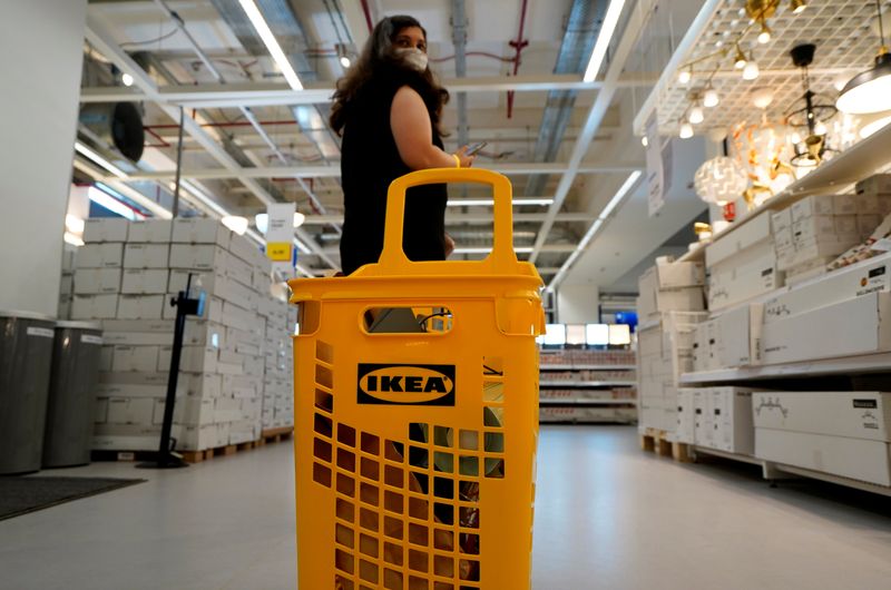 IKEA to spend 3 billion euros on stores as it adapts to e-commerce