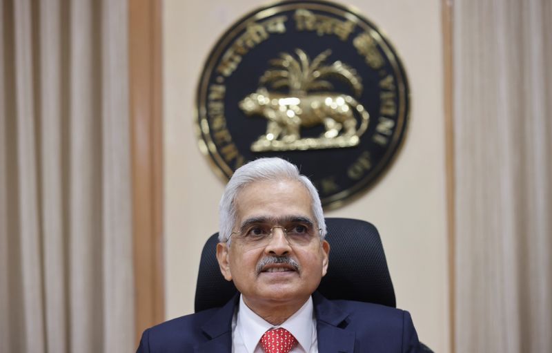 India govt will likely to stick to fiscal deficit target, says RBI chief