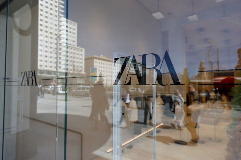 Inditex in 100 million euro deal to make clothes from recycled fabric