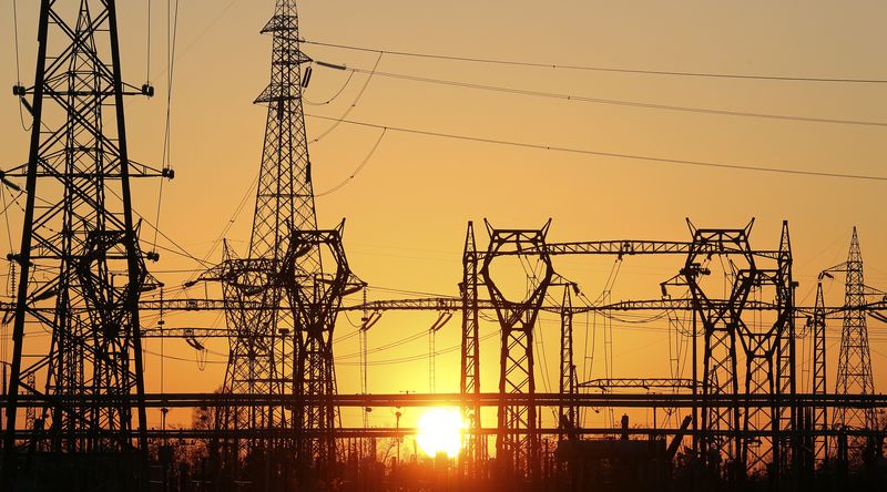 Italy readies $7 billion package to curb energy prices, help firms