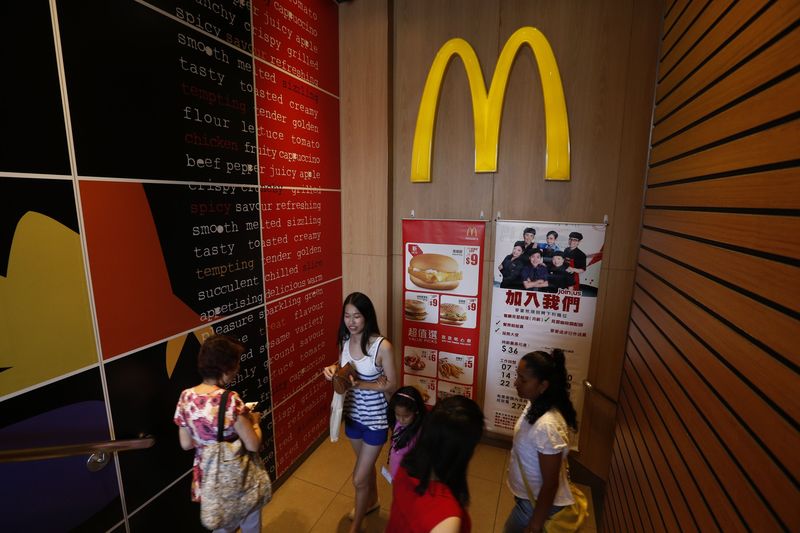‘Golden Arches’ come down near Moscow as McDonald’s Russia rebrand begins -Breaking
