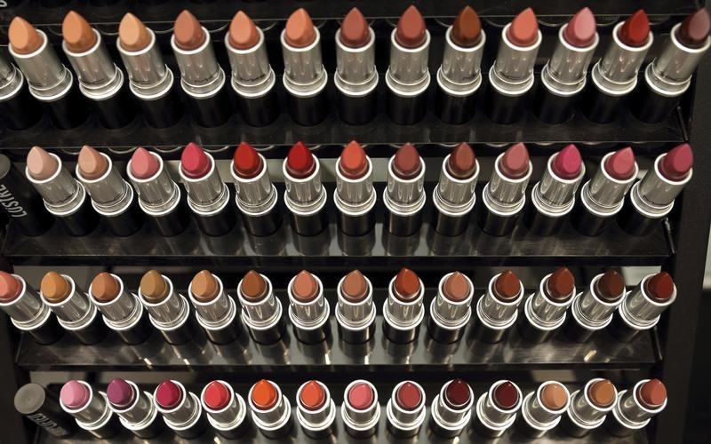 Focus:Big brands fret over China as middle-class spurns luxury -Breaking