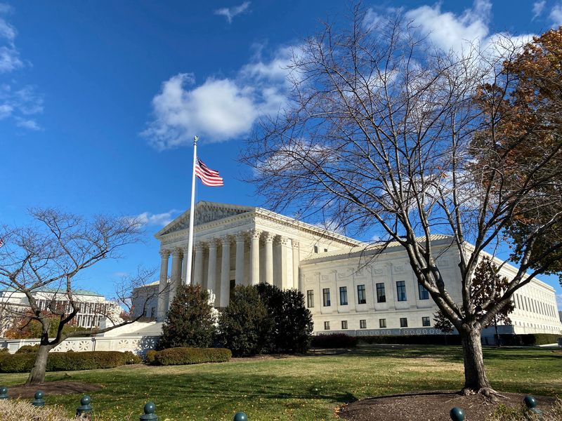 Leaked U.S. Supreme Court decision suggests majority set to overturn Roe v. Wade, Politico reports