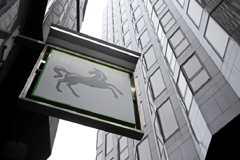 Exclusive-Shanghai’s lockdown delays dollar buying, gives falling yuan reprieve -Breaking