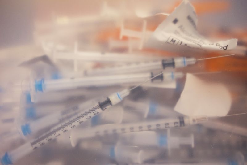 Obesity may weaken vaccine protection; unvaccinated Omicron patients face risk from variants