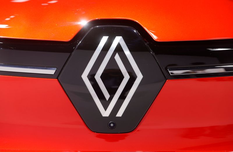 Renault says split-off electric unit could employ 10,000 staff by 2023