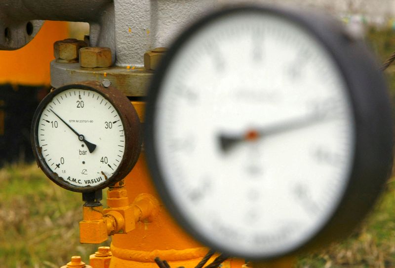 Romania tweaks tax law to spur offshore Black Sea gas investments