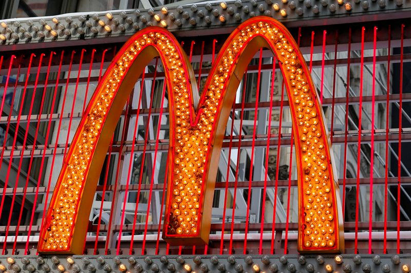 Shareholders reelect McDonald's directors, Icahn loses board battle