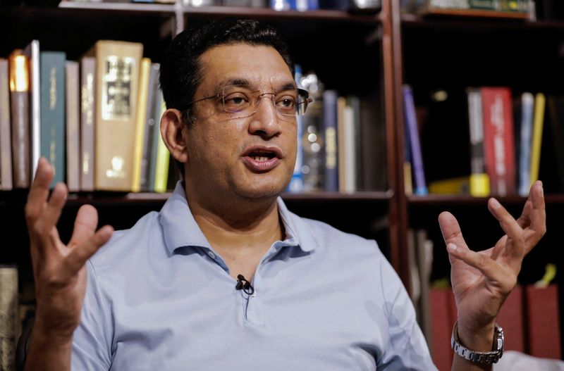 Sri Lanka in talks to extend World Bank aid, plans new budget - Finance Minister