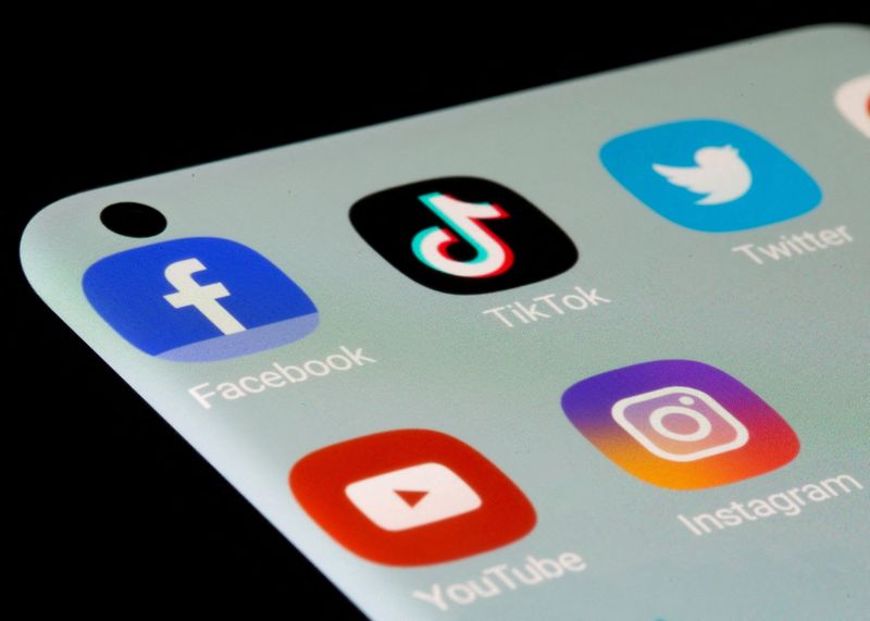 U.S. lawmakers ask tech companies to archive evidence of potential Russian war crimes, NBC reports