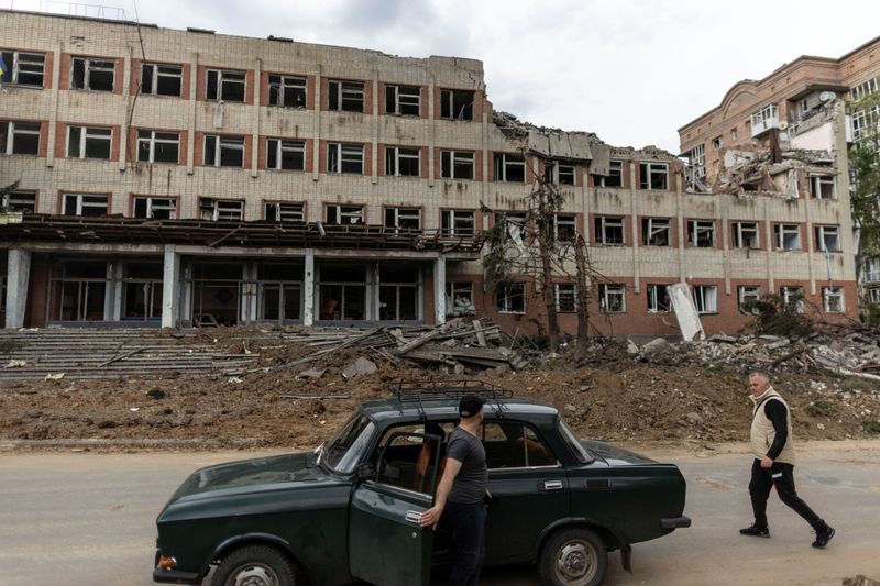 Ukraine rules out ceasefire as fighting intensifies in Donbas