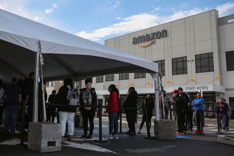 White House to host meeting with key Amazon union organizer -official