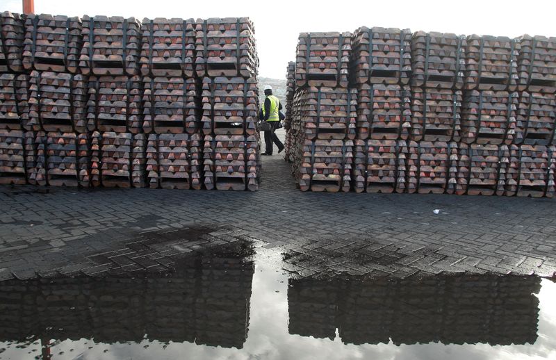 Copper gains as China COVID cases ease, demand still at risk -Breaking