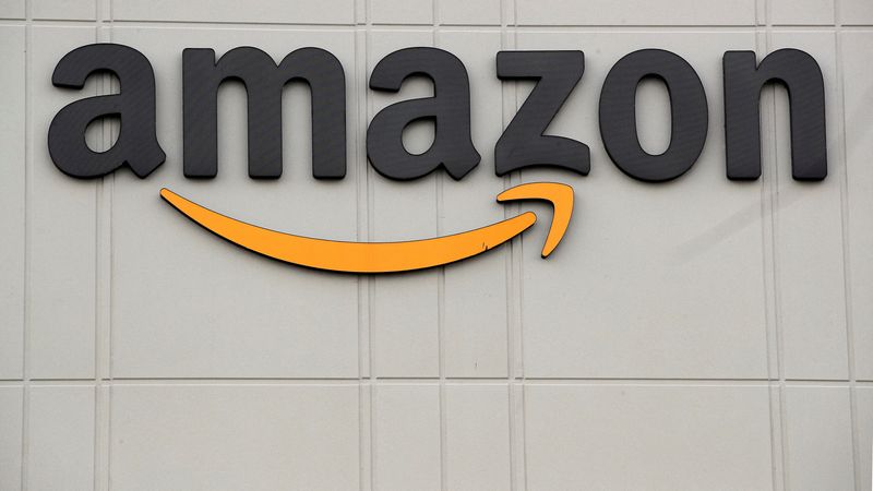 Amazon's CEO of Worldwide Consumer to step down after 23 years
