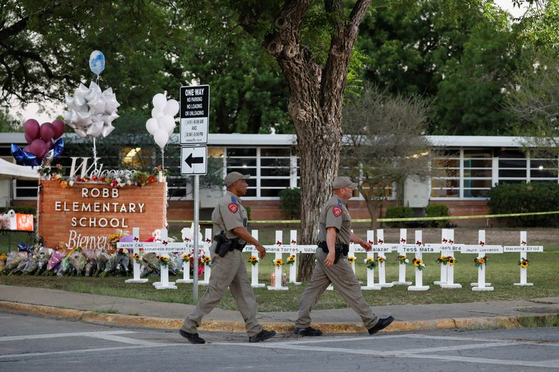 Analysis-Police, guns and schools protected from lawsuits over Texas shooting