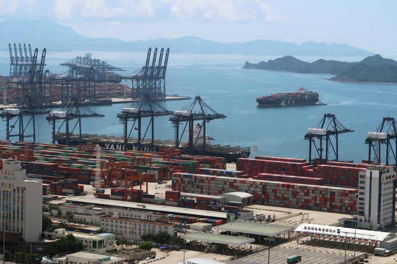 China's May exports grow 16.9% y/y, imports up 4.1%; beat forecasts
